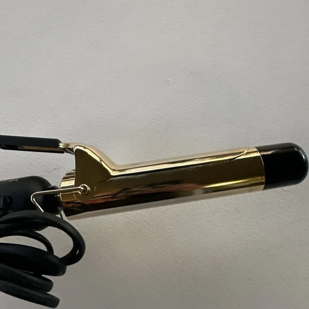 Hot Tools Professional 1110 Curling Iron 24k Gold 1 1/4 Inch Gold Plated Barrel